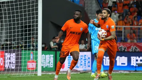 “苏超之星范厚泰：心怀感恩，从亚泰到泰州，逐梦“苏超”舞台的闪耀瞬间