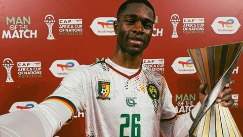 东契奇获里夫斯赞誉：卓越表现，掌控赛事节奏